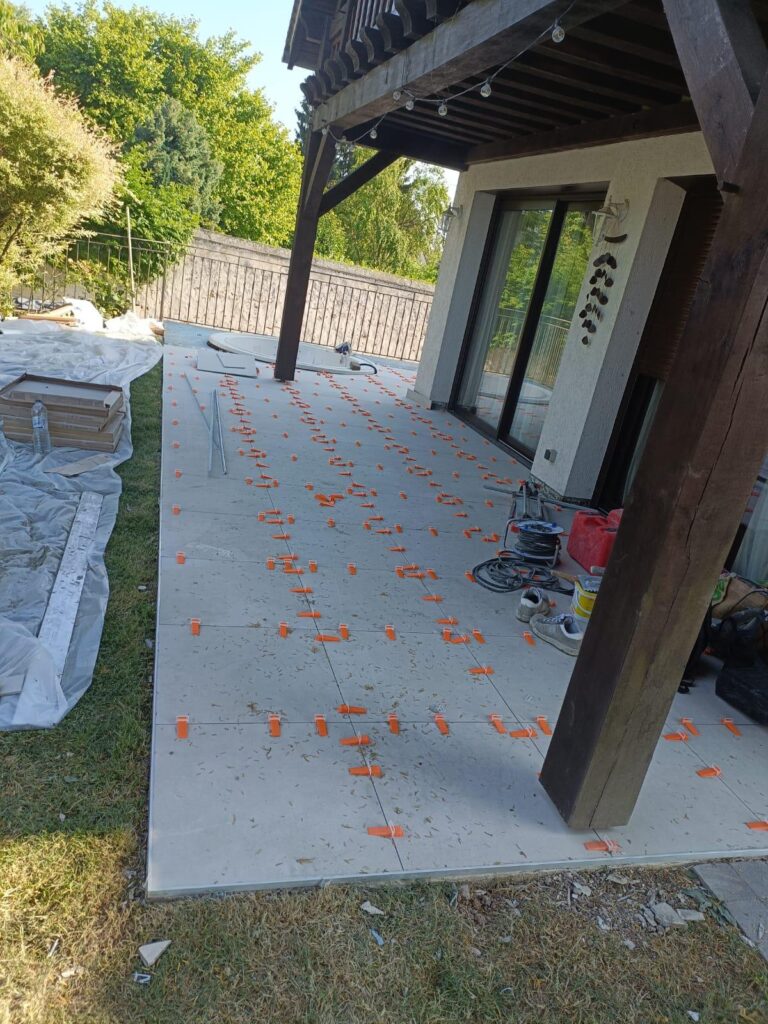 Chantier terrasse et carrelage réalisé par DPS France