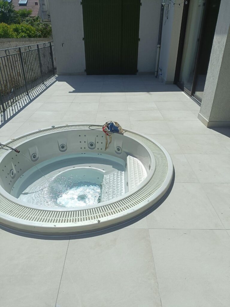 Chantier terrasse et carrelage réalisé par DPS France